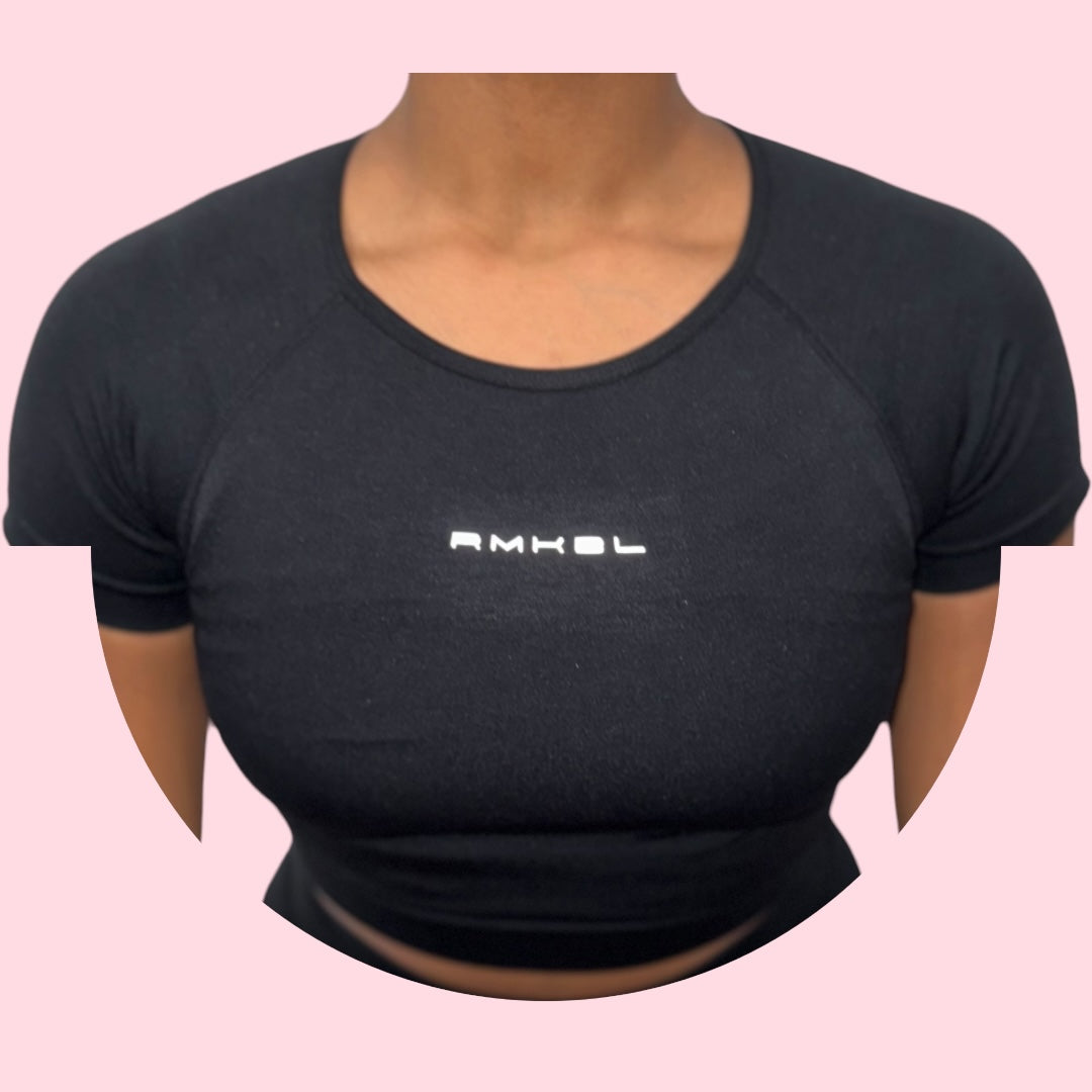 Strikingly Seamless Crop Top